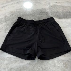 Lululemon Shorts size 6